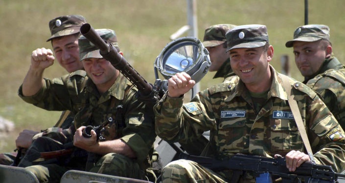 Российские миротворцы вошли в Степанакерт
