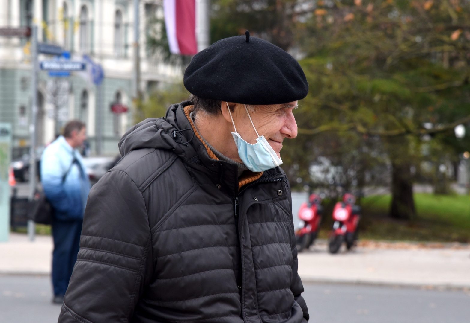 No šodienas personas bez sejas maskām nedrīkstēs ielaist publiskās iekštelpās un apkalpot