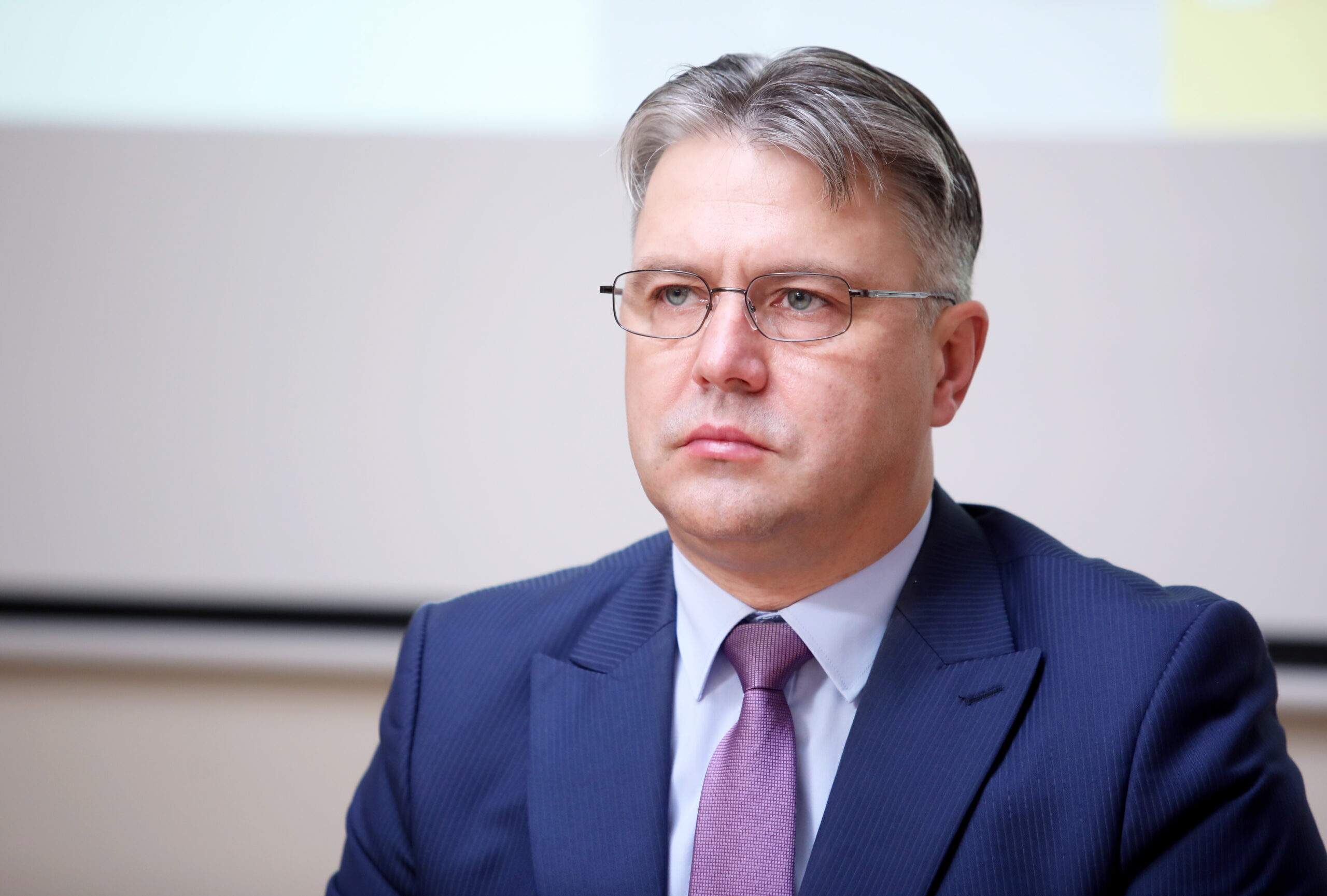 Омбудсмен: экономия на самых бедных людях недопустима Омбудсмен: экономия на самых бедных людях недопустима