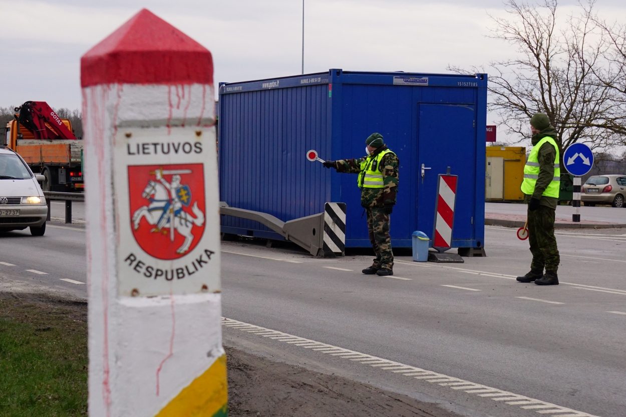 Литва ввела чрезвычайное положение на границе с Белоруссией Литва ввела чрезвычайное положение на границе с Белоруссией