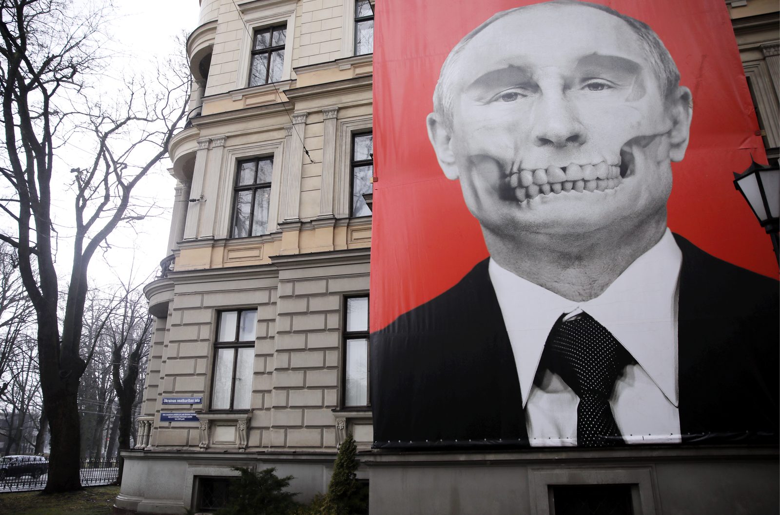 Бюро по защите Сатверсме: режим Путина внутриполитически сейчас силен, как никогда Бюро по защите Сатверсме: режим Путина внутриполитически сейчас силен, как никогда