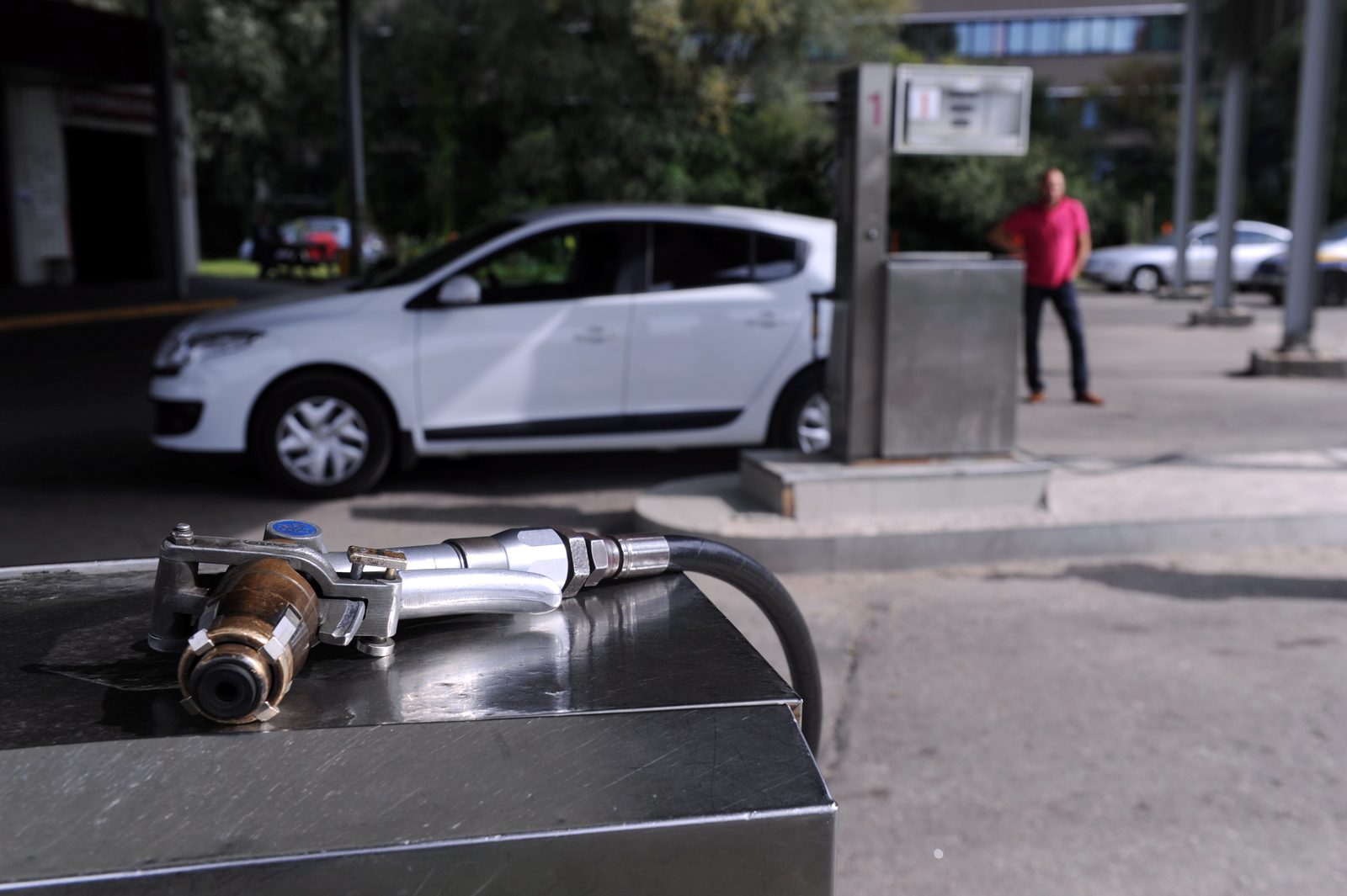 Prasību par periodisku dabasgāzes balonu pārbaudi automašīnām piemēros no nākamā gada Prasību par periodisku dabasgāzes balonu pārbaudi automašīnām piemēros no nākamā gada