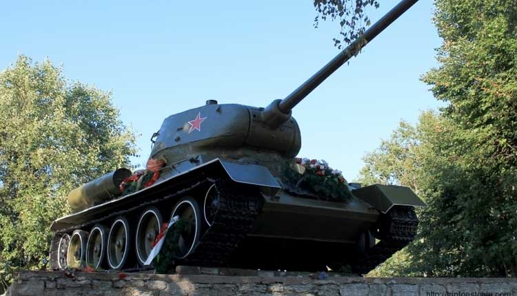 Эстония объявит свой список подлежащих демонтажу советских символов