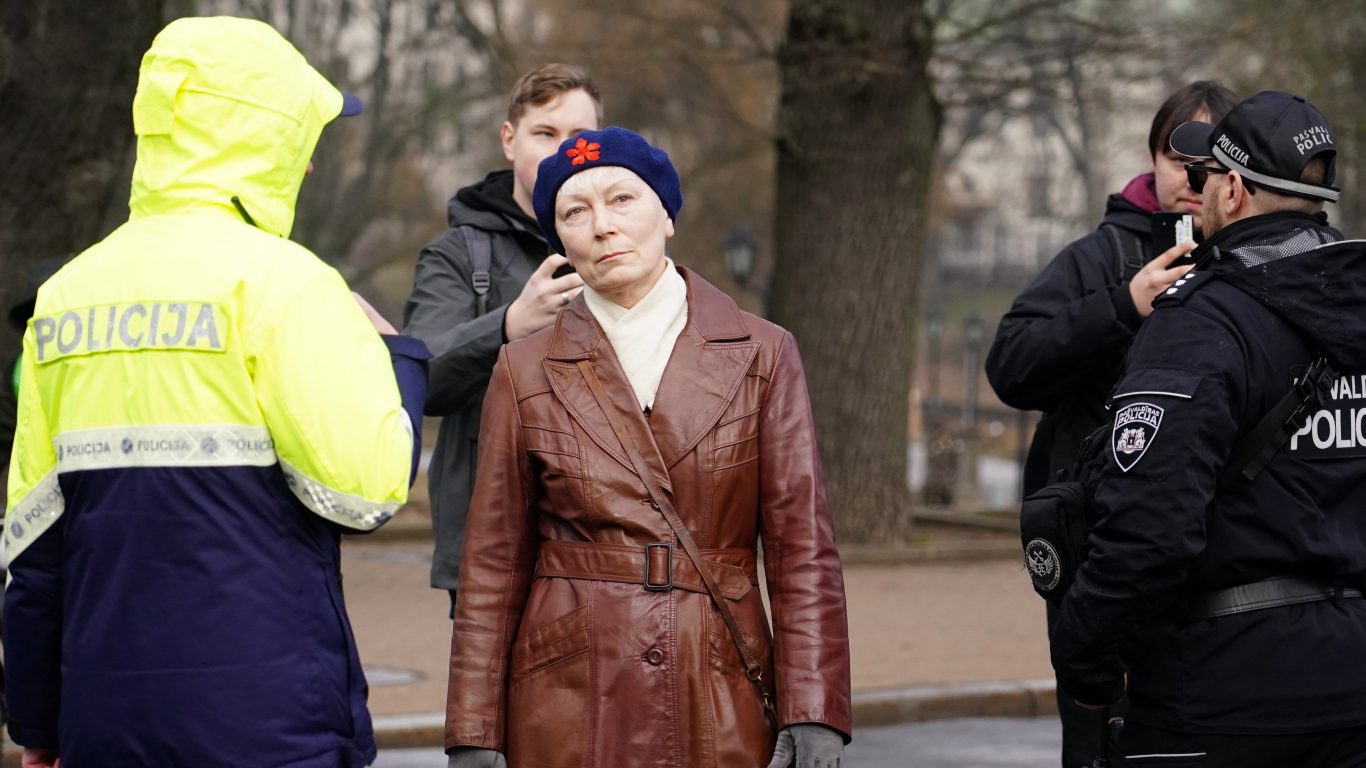 Для прокремлевской активистки Крейле требуют несколько лет тюрьмы