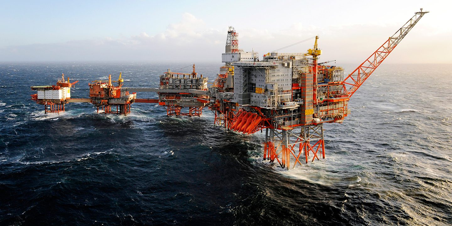 Норвежские газовики и нефтяники прекращают стачку под давлением правительства Норвежские газовики и нефтяники прекращают стачку под давлением правительства