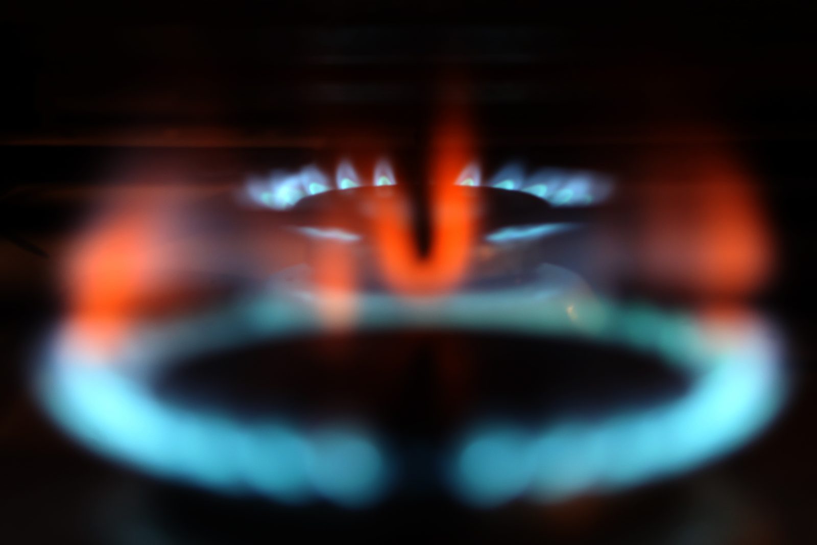 Потребление природного газа за восемь месяцев уменьшилось на 9,8%