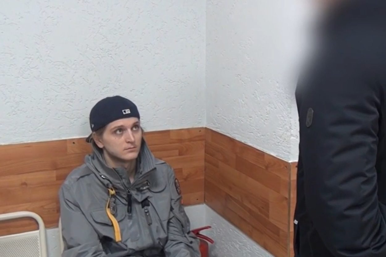Суд в Томске постановил выдворить из России латвийского рэпера Платину Суд в Томске постановил выдворить из России латвийского рэпера Платину