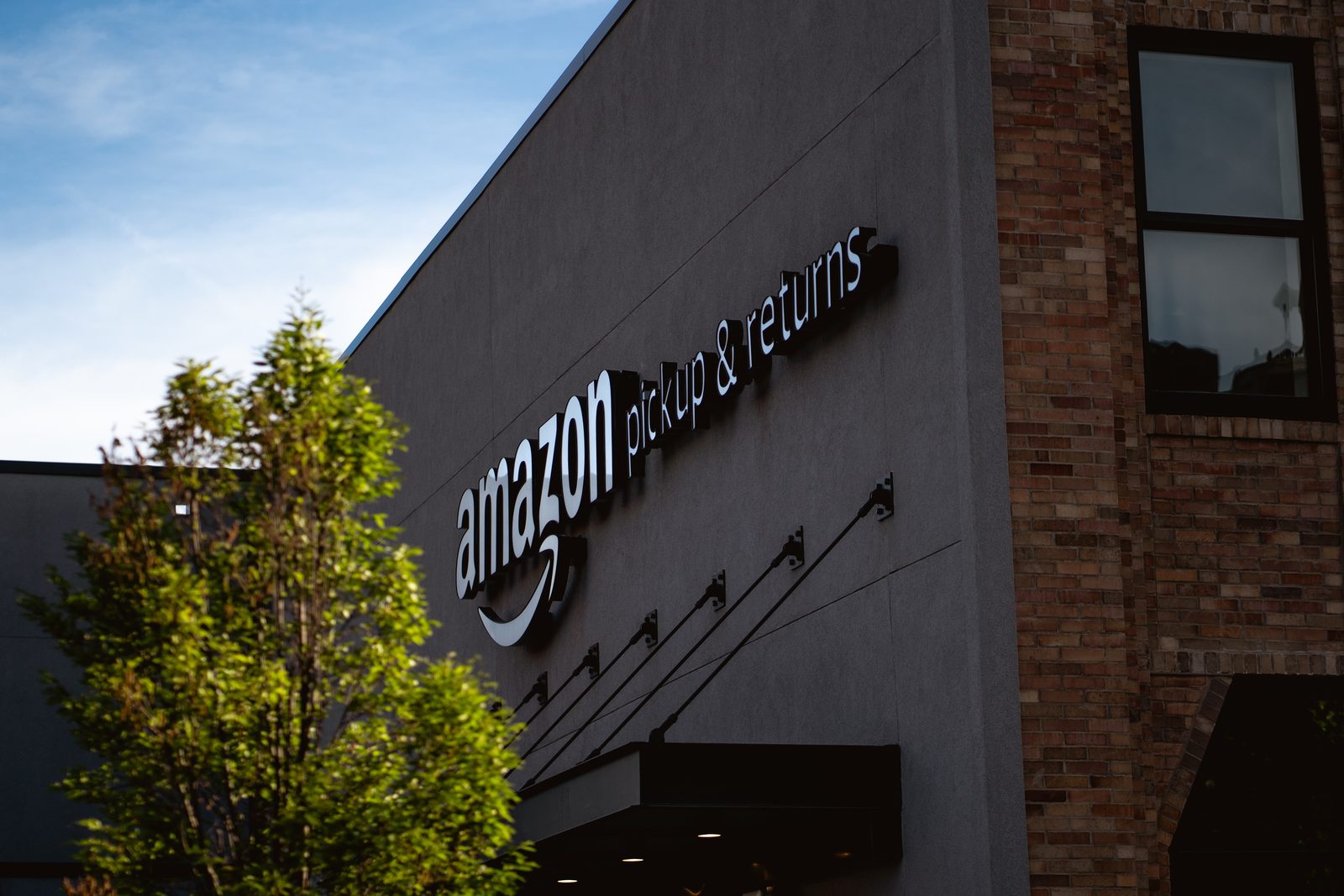 Džefs Bezoss šogad atstās "Amazon" vadītāja amatu Džefs Bezoss šogad atstās "Amazon" vadītāja amatu