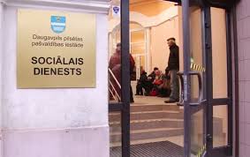Латвийским соцслужбам не хватает работников - наплыв беженцев