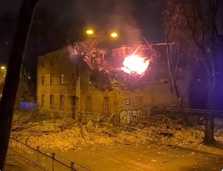 Взрыв дома в Агенскалнсе не связан с газом Взрыв дома в Агенскалнсе не связан с газом