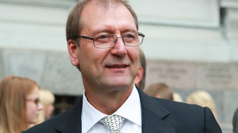 Литовский европарламентарий советует от коронавируса «лечебную воду» Литовский европарламентарий советует от коронавируса «лечебную воду»