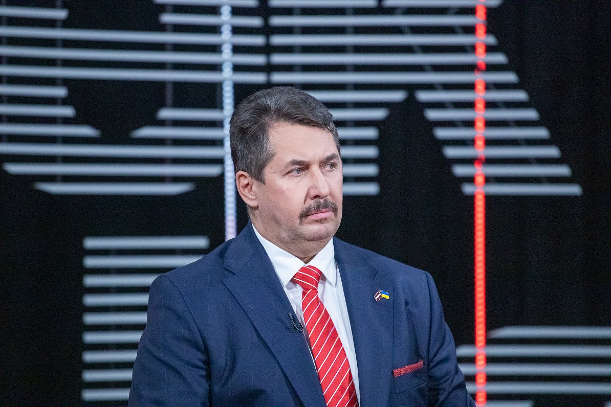 Раев: я не вижу причин, которые заставили бы правительство распасться Раев: я не вижу причин, которые заставили бы правительство распасться