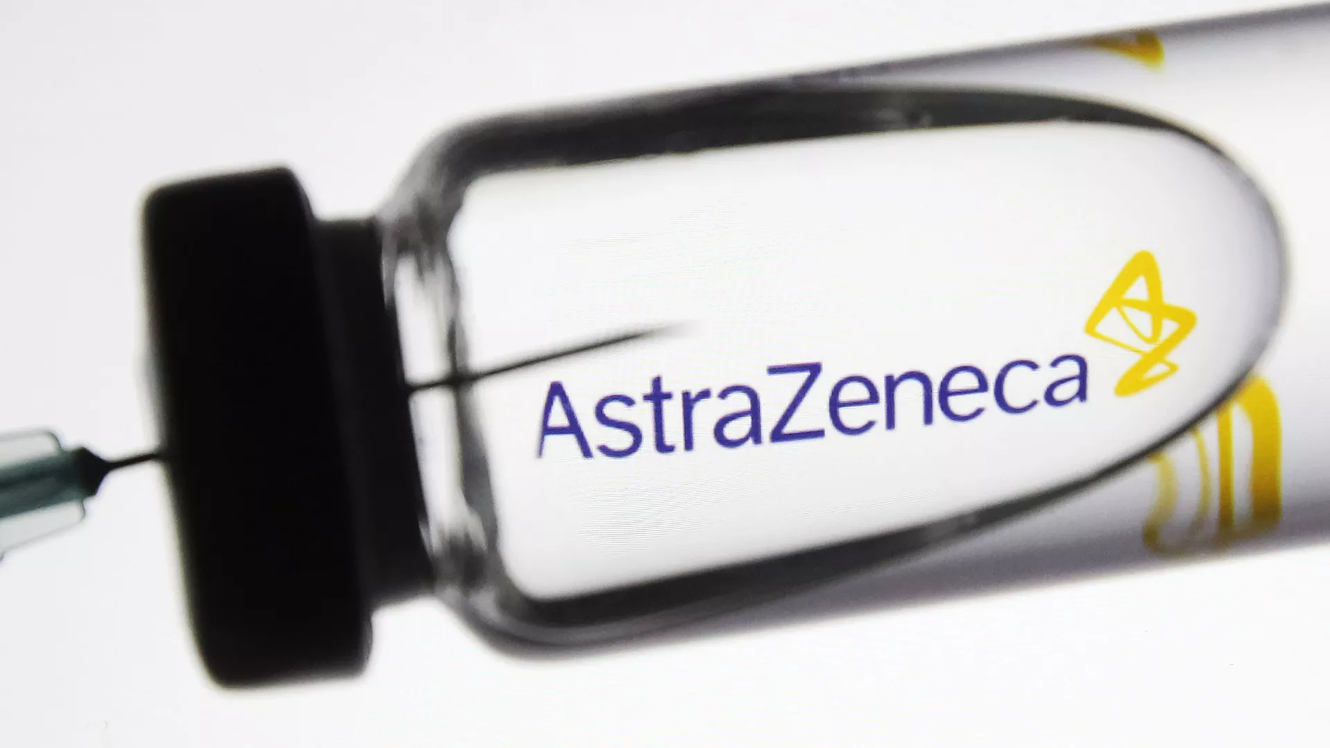 Европейское агентство по лекарствам одобрило вакцину AstraZeneca