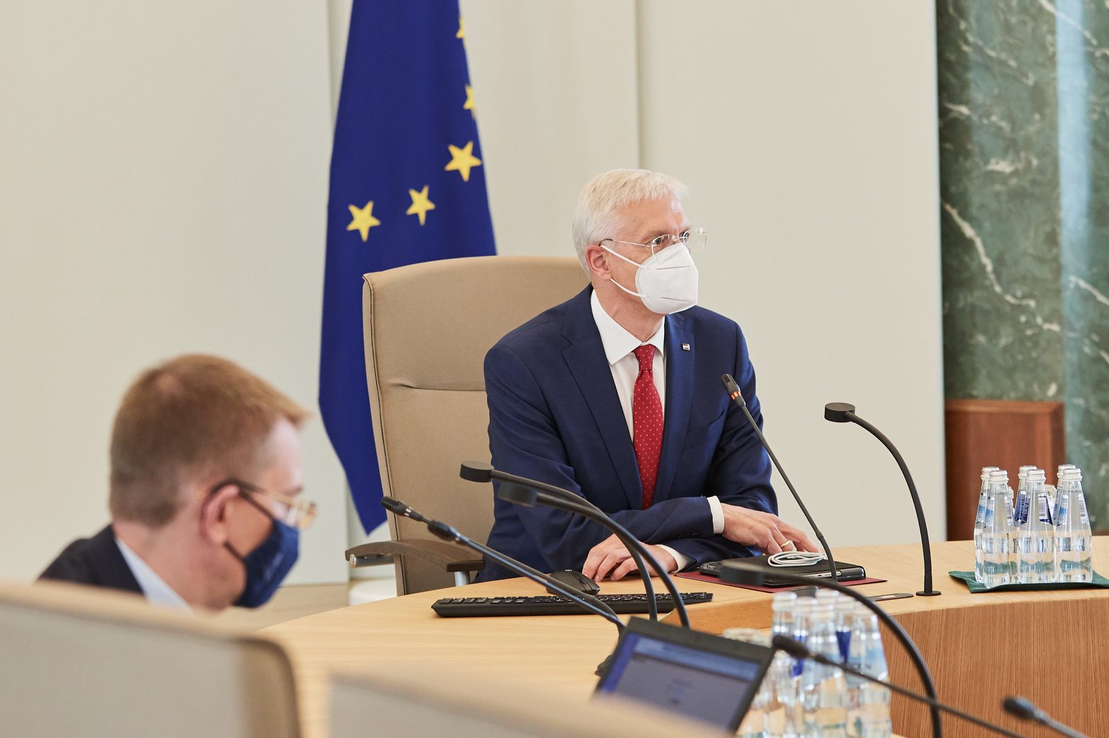 Правительство обсуждает обязательную вакцинацию для ряда профессий Правительство обсуждает обязательную вакцинацию для ряда профессий