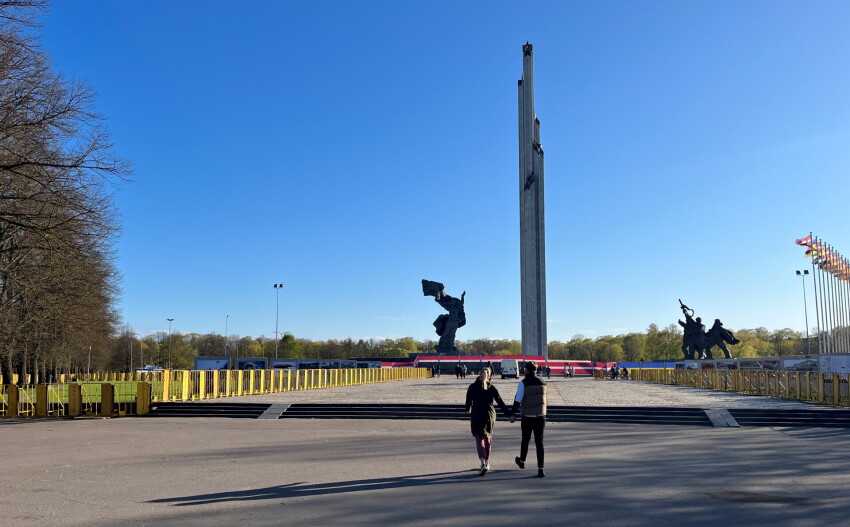 Состоится шествие за снос памятника в Парке Победы и лишение гражданства, и высылку нелояльных из Латвии