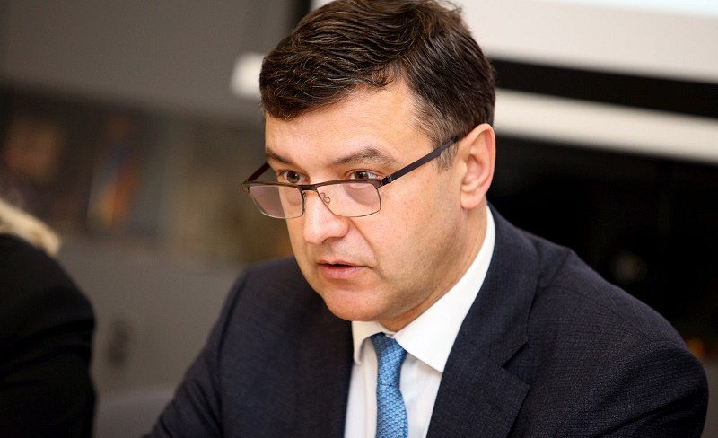 Министр финансов предложил выплачивать ежемесячное пособие за каждого ребенка до конца ЧС Министр финансов предложил выплачивать ежемесячное пособие за каждого ребенка до конца ЧС