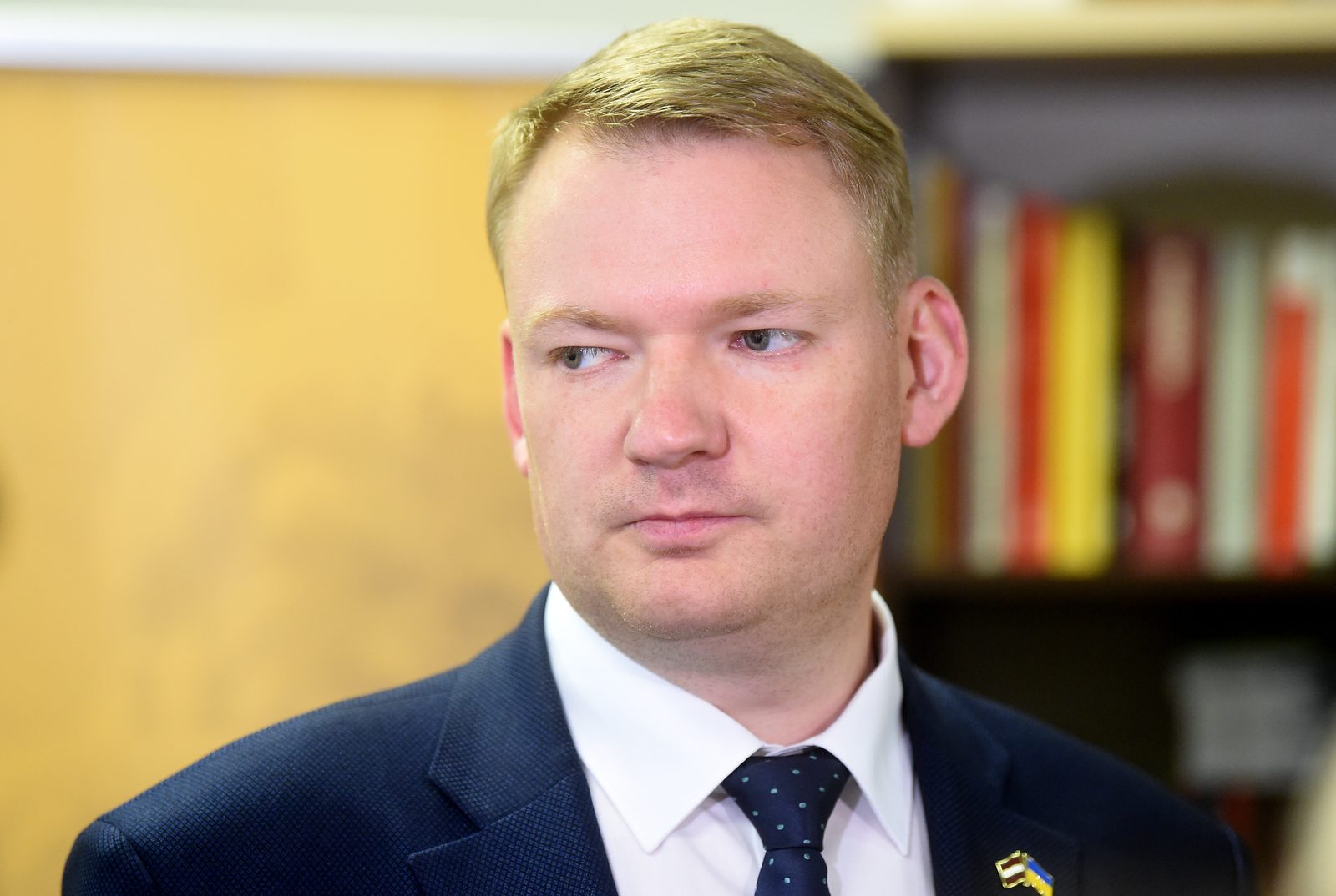 Смилтенс: формирование трехпартийной коалиции неизбежно