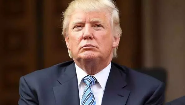 Covid-19: Трамп решил пока не вакцинироваться Covid-19: Трамп решил пока не вакцинироваться