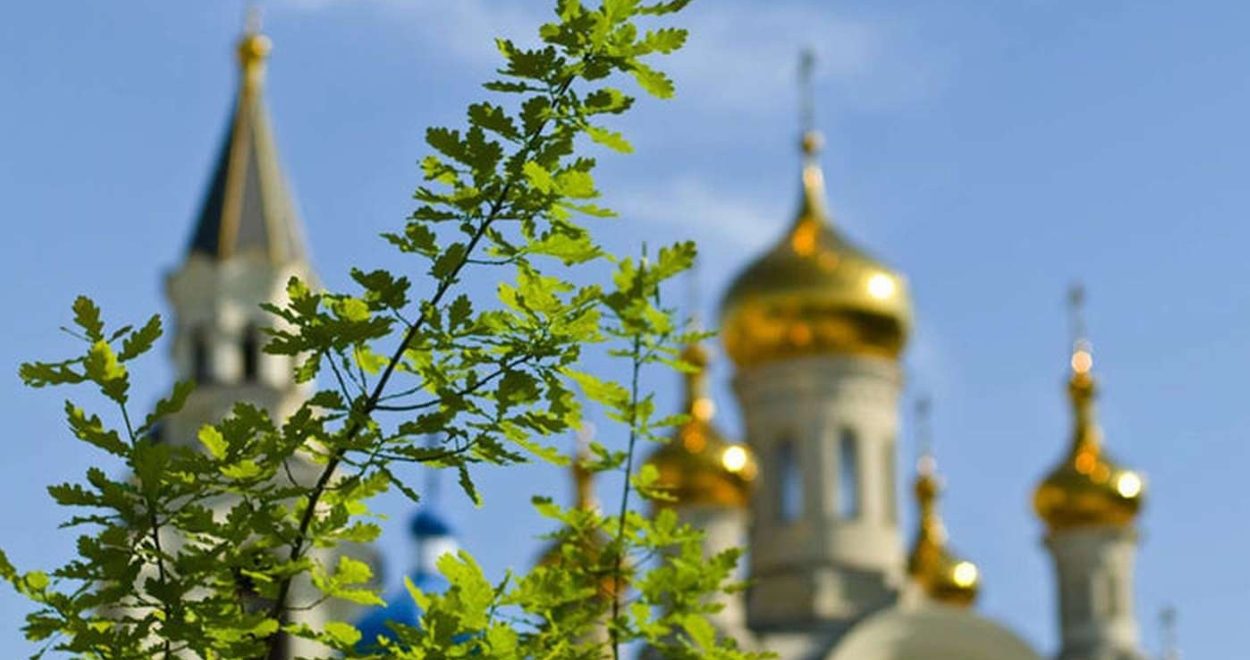 Православные отмечают Троицу
