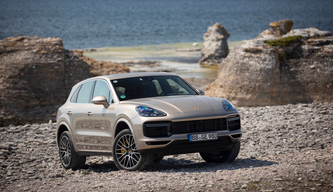 Porsche выпустила миллионный Cayenne Porsche выпустила миллионный Cayenne