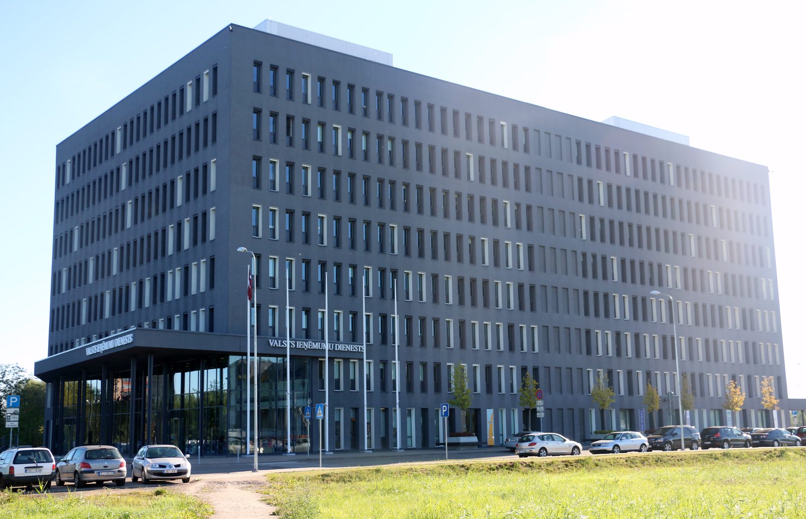 VID no jūlija sāks izsniegt licences ārpakalpojuma grāmatvežiem