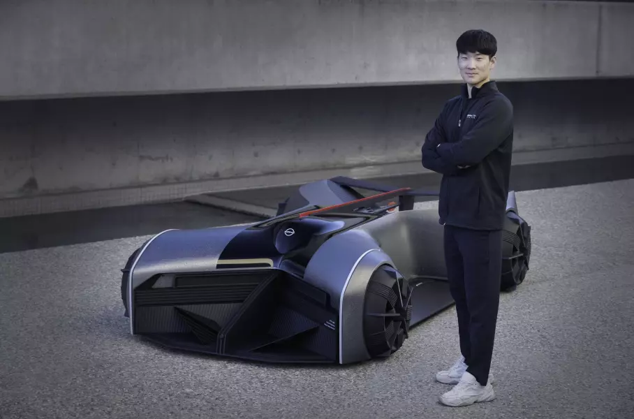 Посмотрите как будет выглядеть Nissan GT-R в 2050 году Посмотрите как будет выглядеть Nissan GT-R в 2050 году