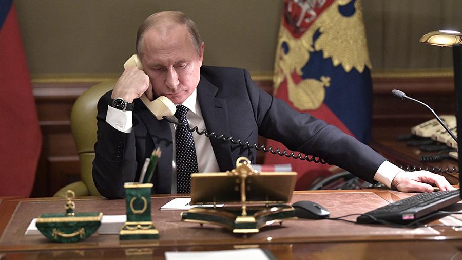Путин обсудил с Меркель Карабах и Донбасс Путин обсудил с Меркель Карабах и Донбасс