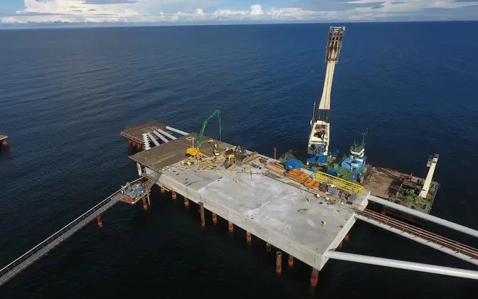 На газовом терминале в Палдиски начался последний этап строительства На газовом терминале в Палдиски начался последний этап строительства