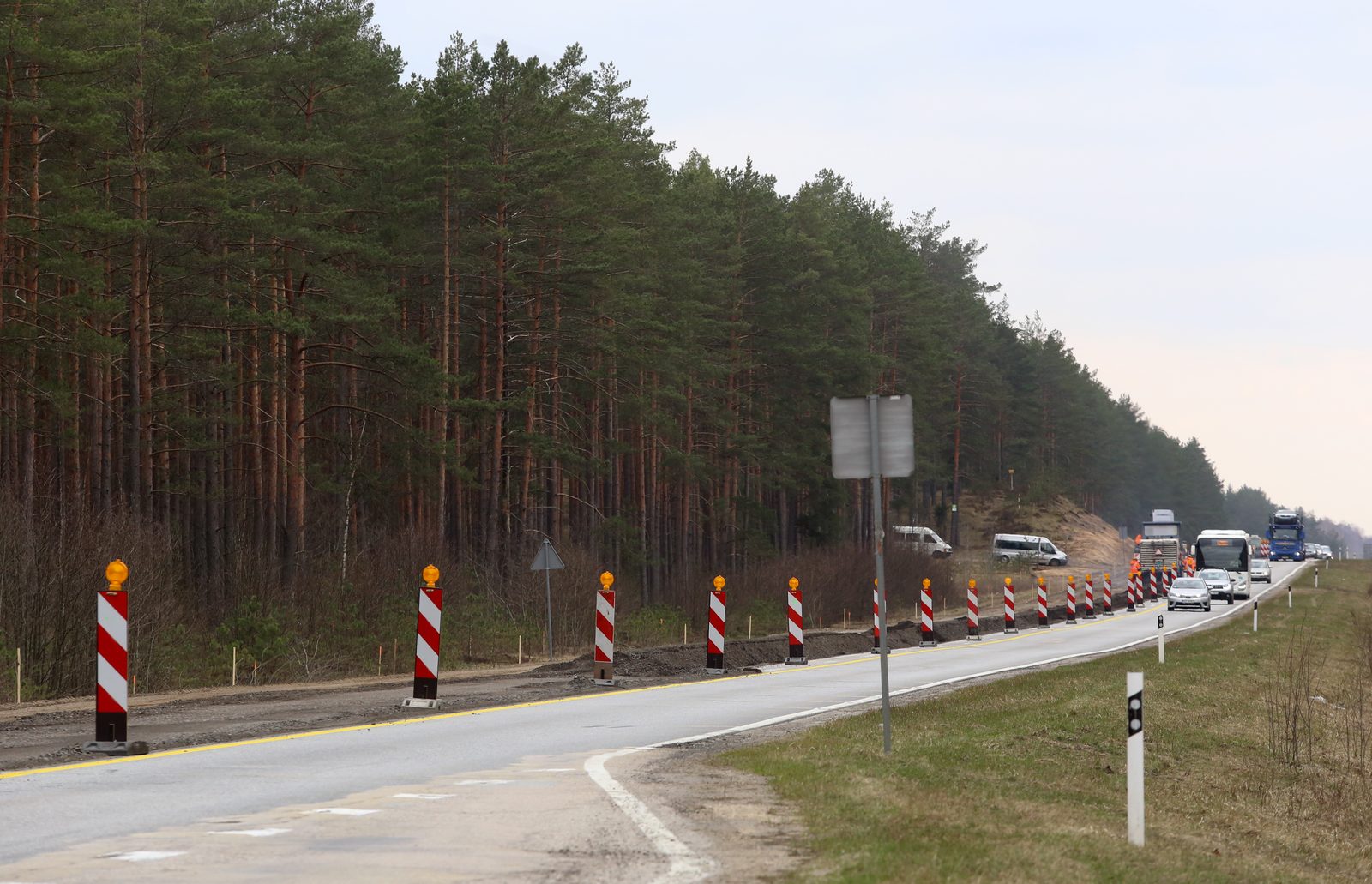 Autovadītājiem jārēķinās ar virkni remontdarbu dēļ ieviestu satiksmes ierobežojumu