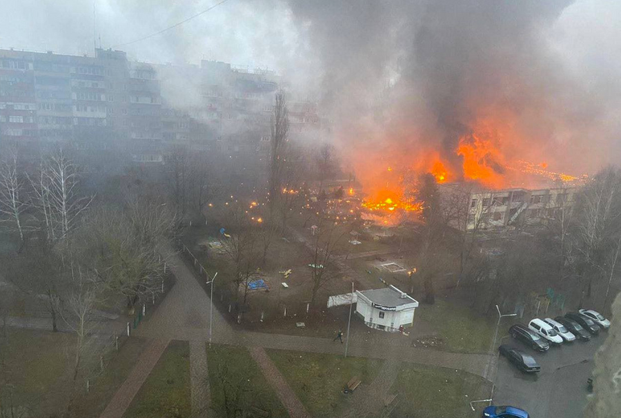 Под Киевом вертолет упал на детский сад, погибло руководство украинского МВД и мирные жители (ВИДЕО)