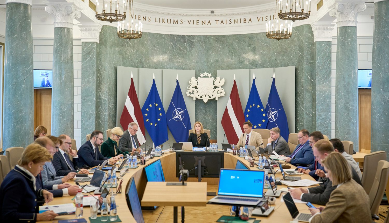 Ррестарт правительства планируется начать со смены министров