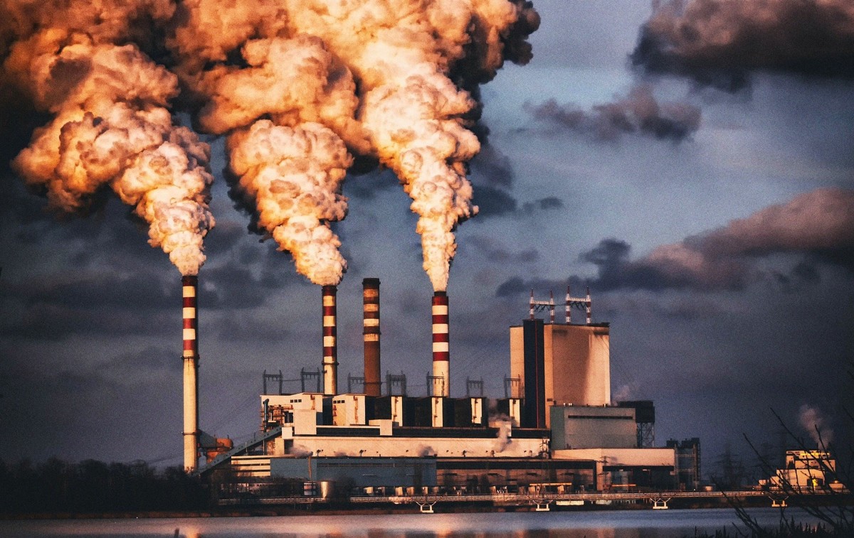 Уровень CO2 в атмосфере достиг показателей, как 4 миллиона лет назад Уровень CO2 в атмосфере достиг показателей, как 4 миллиона лет назад