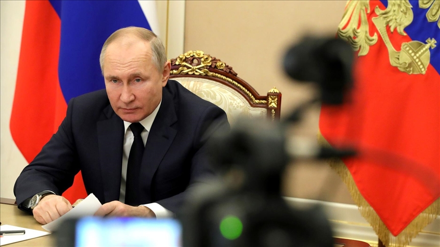 Путин заявил, что не пользуется мобильным телефоном Путин заявил, что не пользуется мобильным телефоном