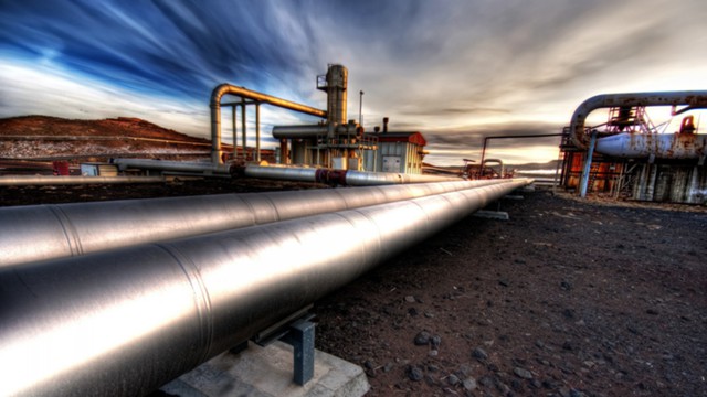 Европа собралась резко сократить закупку нефти и газа Европа собралась резко сократить закупку нефти и газа