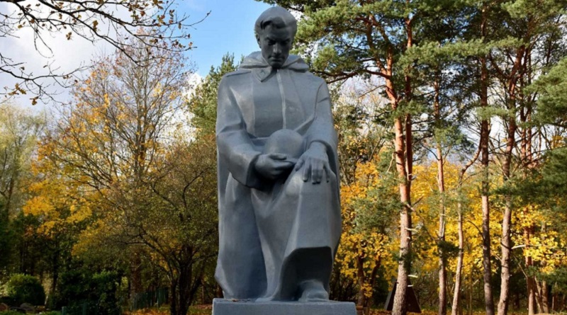 Установка памятника на мемориале в Капседе: махинации, "кидалово" и работа "по-чёрному"? Установка памятника на мемориале в Капседе: махинации, "кидалово" и работа "по-чёрному"?