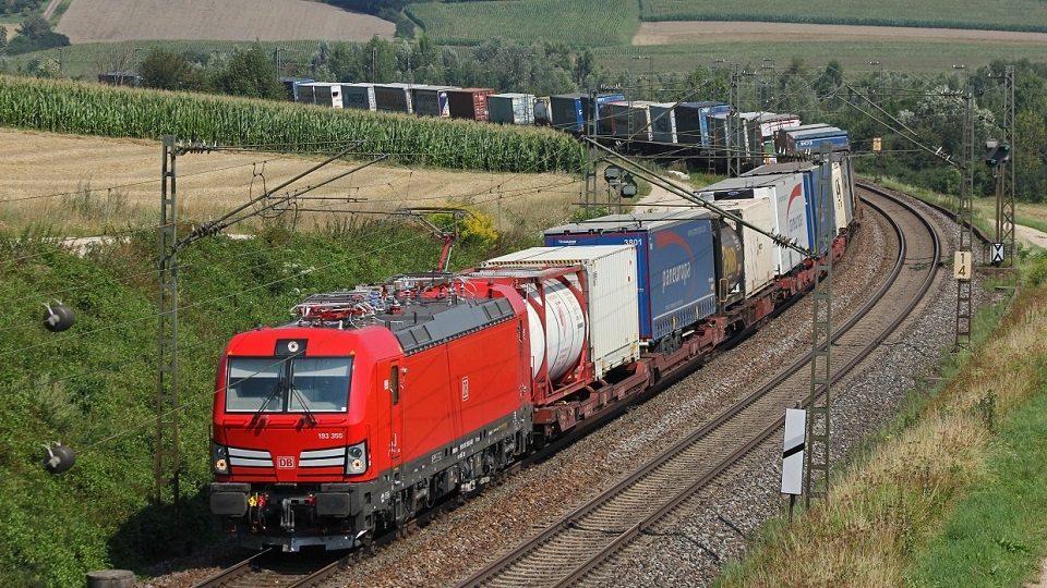 "LDz Cargo" начинает тесное сотрудничество с немецким "DB Cargo" "LDz Cargo" начинает тесное сотрудничество с немецким "DB Cargo"