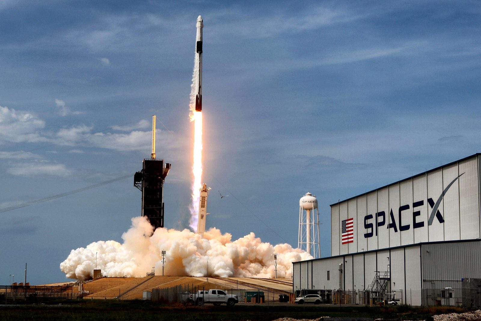 Китай пожаловался на SpaceX в ООН