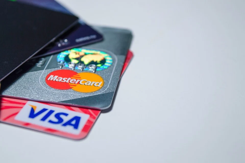 Visa и Mastercard уходят из России