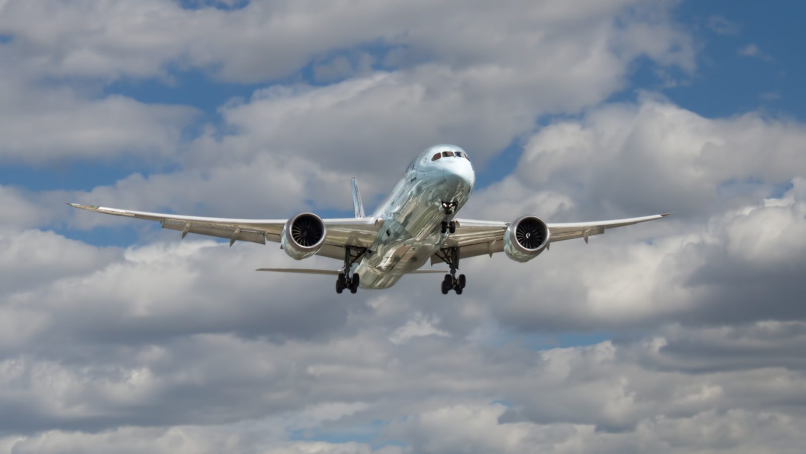 "Boeing" saņem pirmo lielo "737 MAX" pasūtījumu pēc šo lidmašīnu izmantošanas apturēšanas "Boeing" saņem pirmo lielo "737 MAX" pasūtījumu pēc šo lidmašīnu izmantošanas apturēšanas