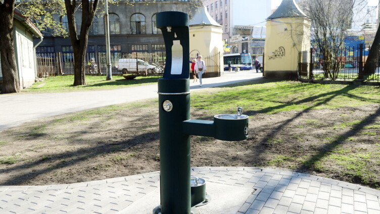 Можно ли пить воду в Верманском саду? Можно ли пить воду в Верманском саду?