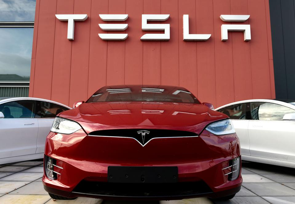 Tesla хотели продать за 60 миллиардов долларов Tesla хотели продать за 60 миллиардов долларов