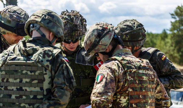 Захват завода в Болгарии: на солдат НАТО подали в суд Захват завода в Болгарии: на солдат НАТО подали в суд