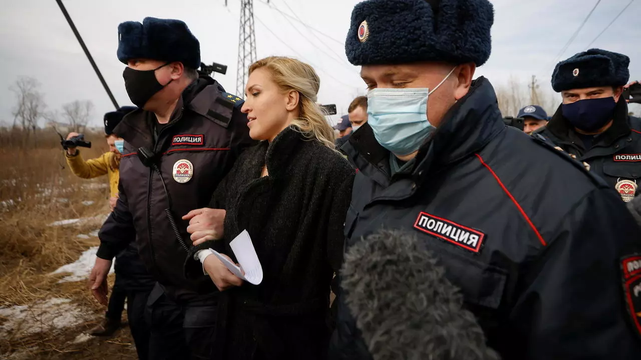 "Альянс врачей" не пустили к Навальному "Альянс врачей" не пустили к Навальному