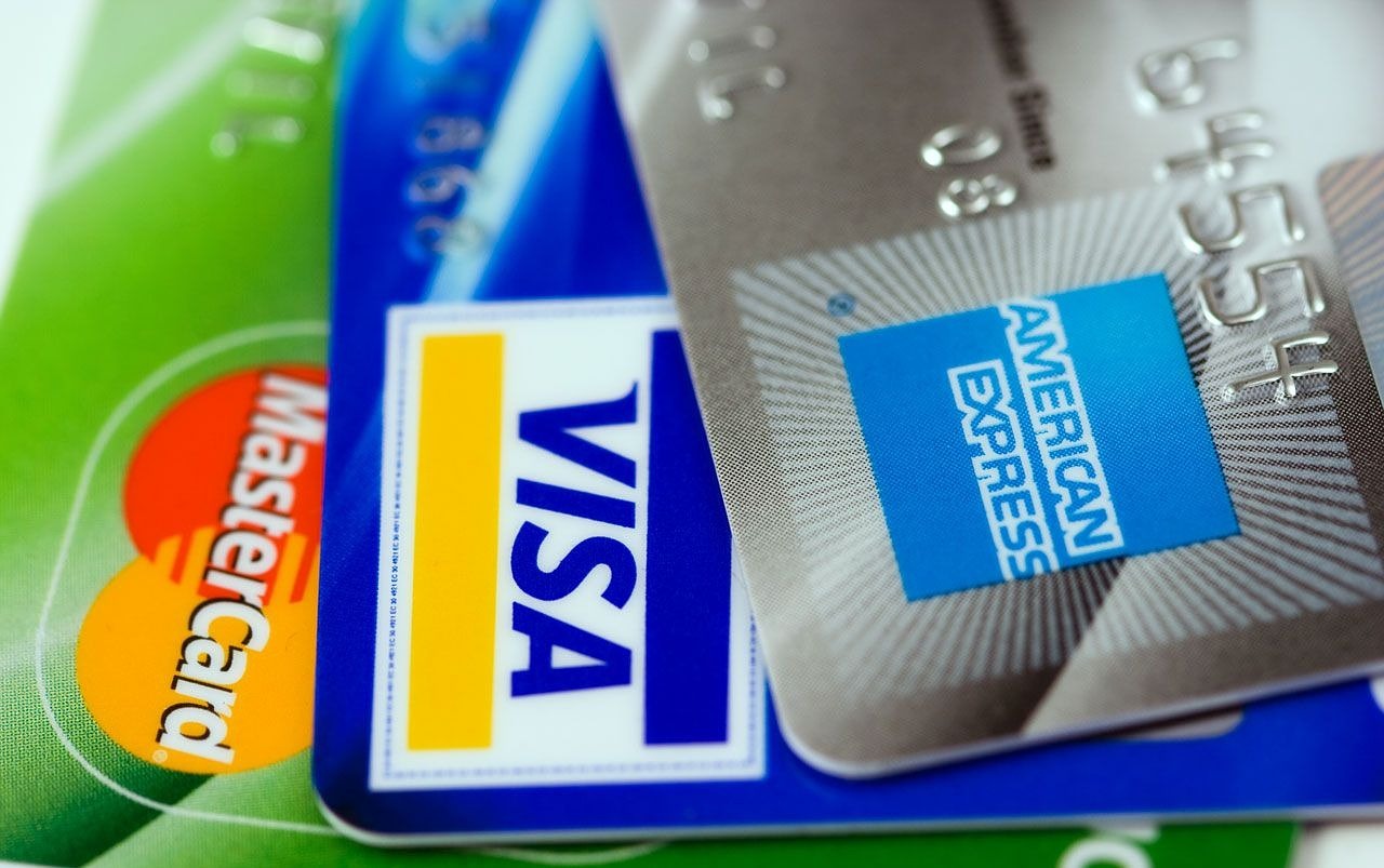 Visa поднимет комиссии за оплату картами в магазинах Visa поднимет комиссии за оплату картами в магазинах