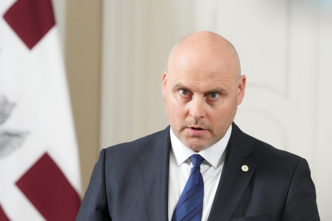 Kulbergs: Portfeļi valdībā dalīti atbilstoši "partiju DNS" Kulbergs: Portfeļi valdībā dalīti atbilstoši "partiju DNS"