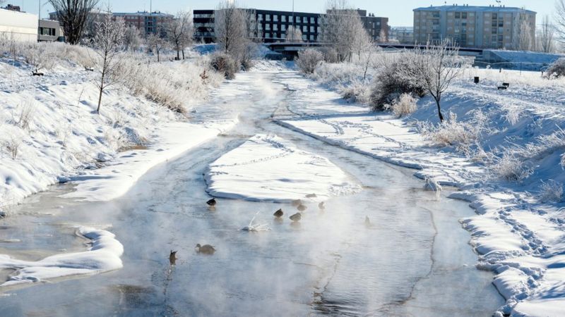 В Испании суровая зима: -25°С после снежного шторма В Испании суровая зима: -25°С после снежного шторма