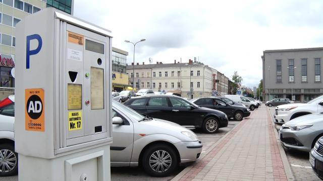Даугавпилсские автопарковки будут бесплатными для многодетных семей