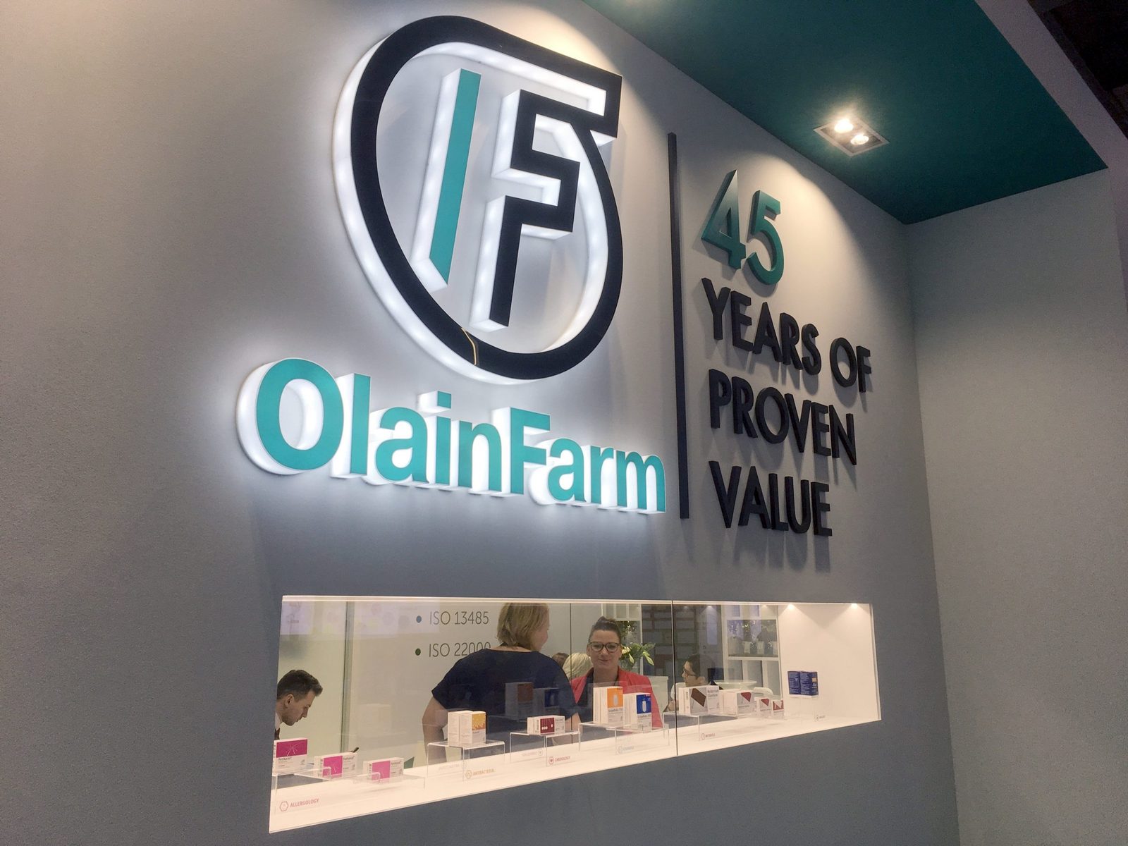 Акции "Olainfarm" попытались украсть у крупнейшего акционера
