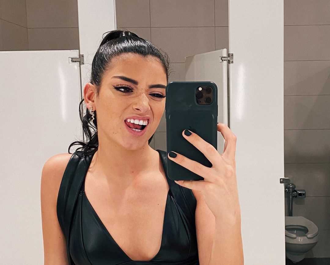 Удалили профиль одной из самых богатых TikTok-блогеров планеты Удалили профиль одной из самых богатых TikTok-блогеров планеты