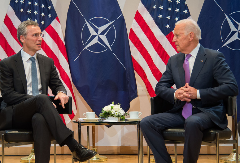 NATO turpina atbalstīt Afganistānas miera procesu NATO turpina atbalstīt Afganistānas miera procesu